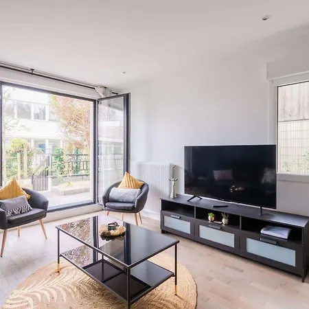 Le Continental ~ Jardin ~ Parking ~ Spacieux Clamart