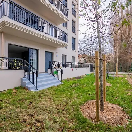 Le Continental ~ Jardin ~ Parking ~ Spacieux Apartment